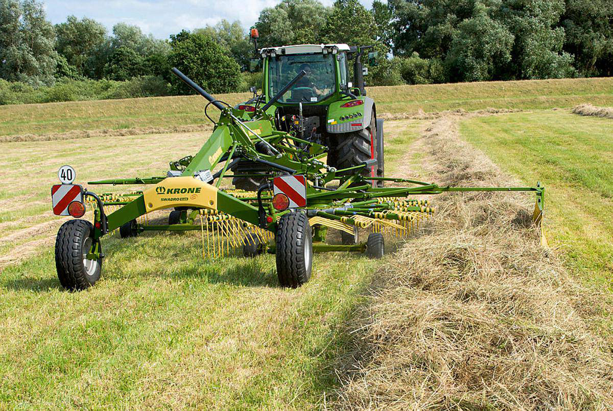 Krone Swadro TS620 greblă de adunat, cu livrare laterală, cu două rotoare foto 1