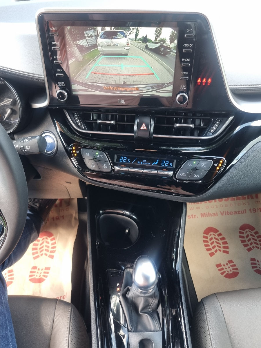 Toyota C-HR 2021 photo 15