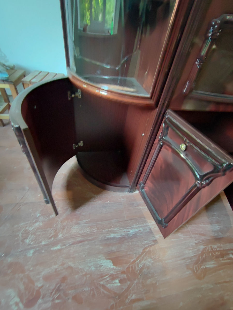 Vind mobilier Italian cu elemente din lemn stare ideala фото 6