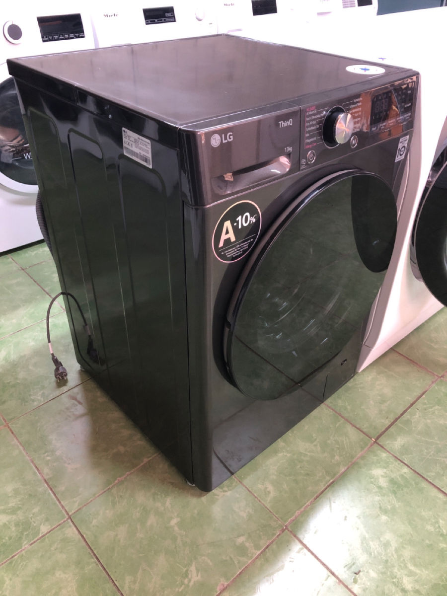 Новая стиральная машина LG F4WR701Y Serie 7 на 11 кг из Германии foto 3