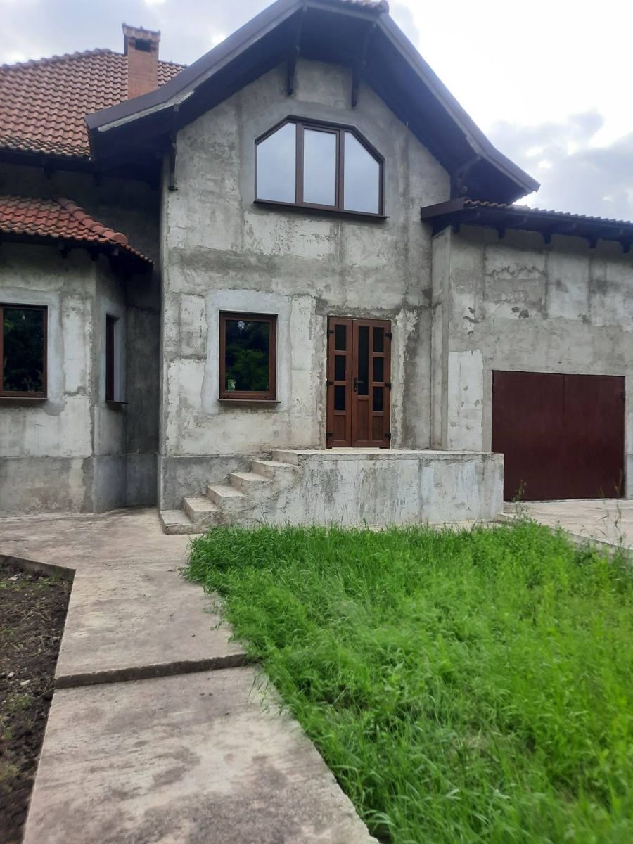 Casa in zona rezidentiala de Lux a orasului Floresti! foto 8