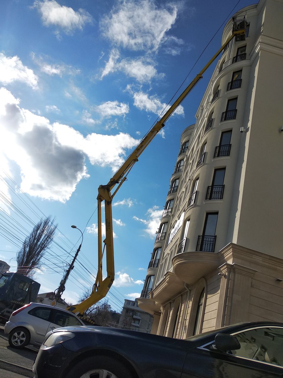 (вышка34m ,,autoturnuri).18m27mTaiem copaci cu benzopila, cu visca si fara. Пилим деревья..Молдова . foto 0