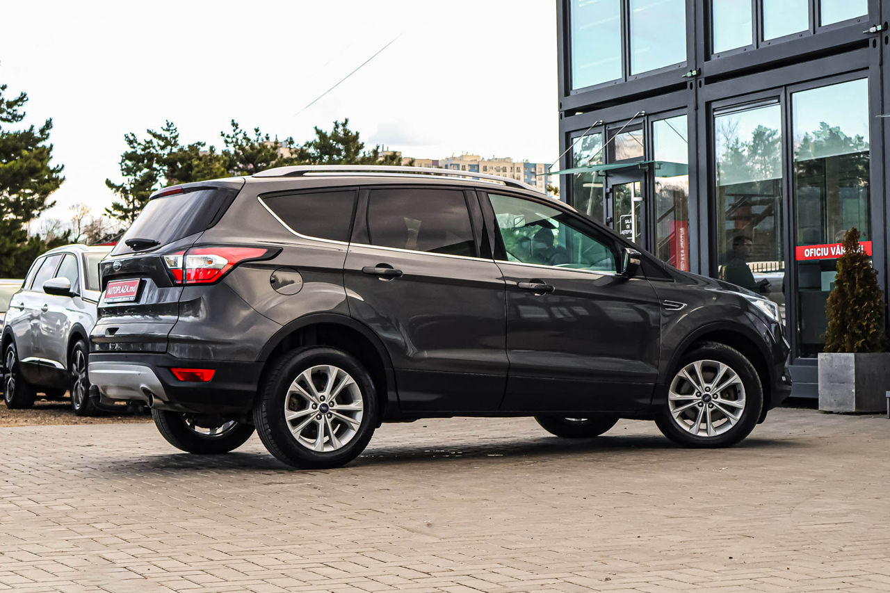 Ford Kuga foto 4