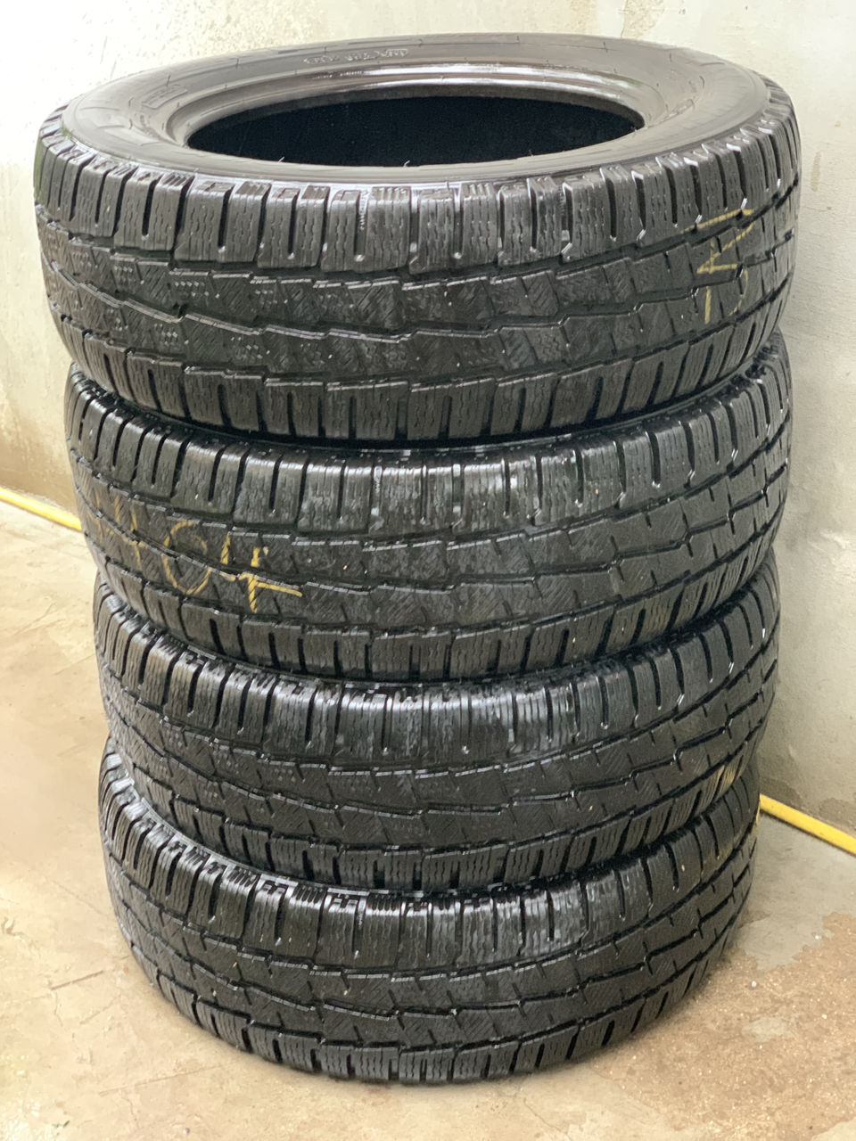 215/65 R16C Michelin