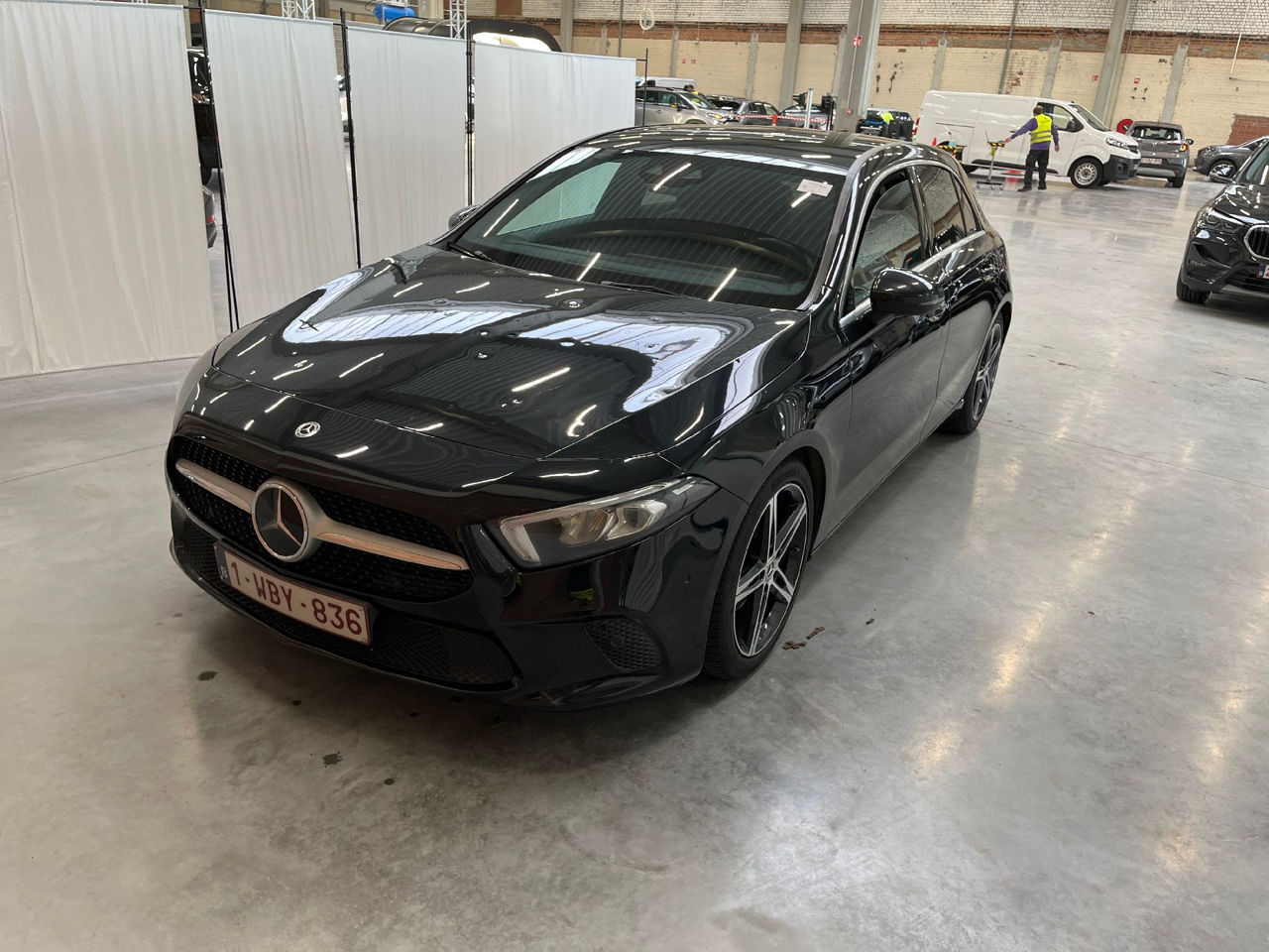 Mercedes A-Class foto 2