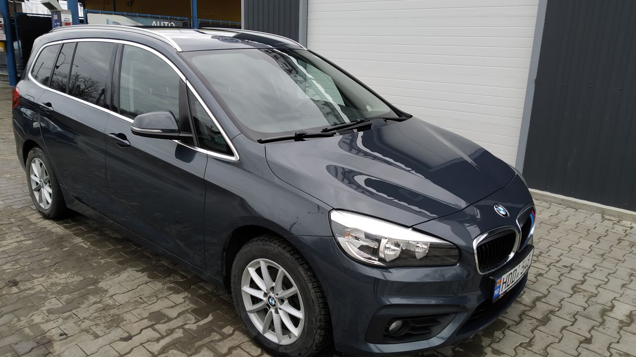 BMW 2 Series foto 2