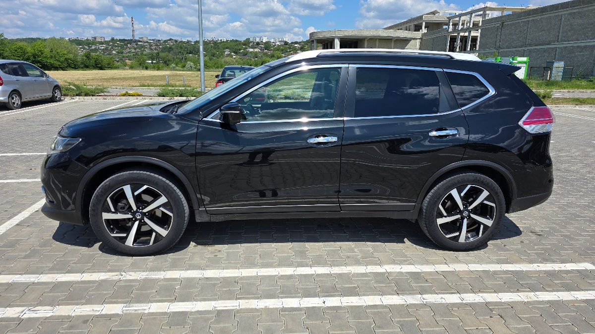Nissan X-Trail фото 1