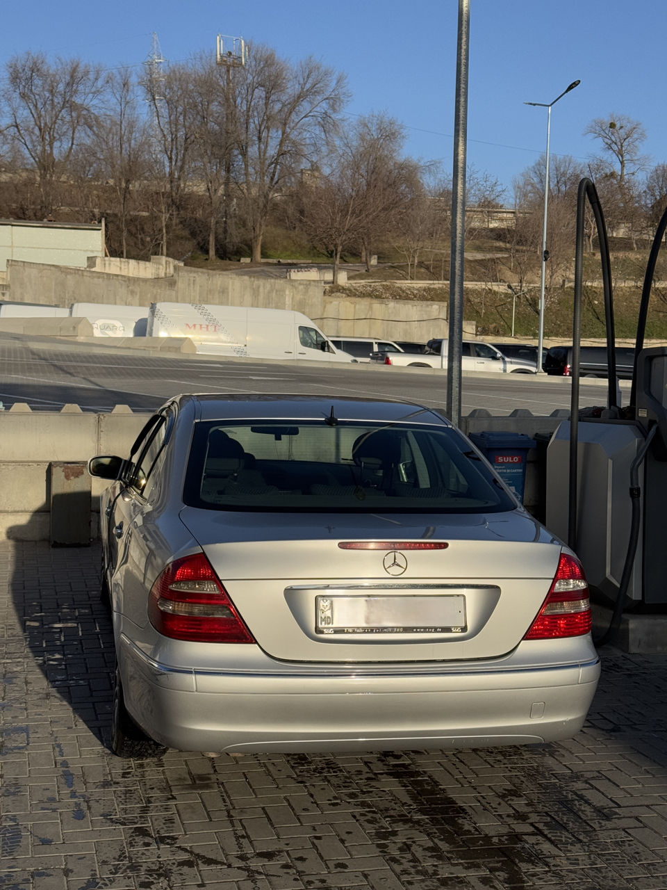 Mercedes E-Class foto 0