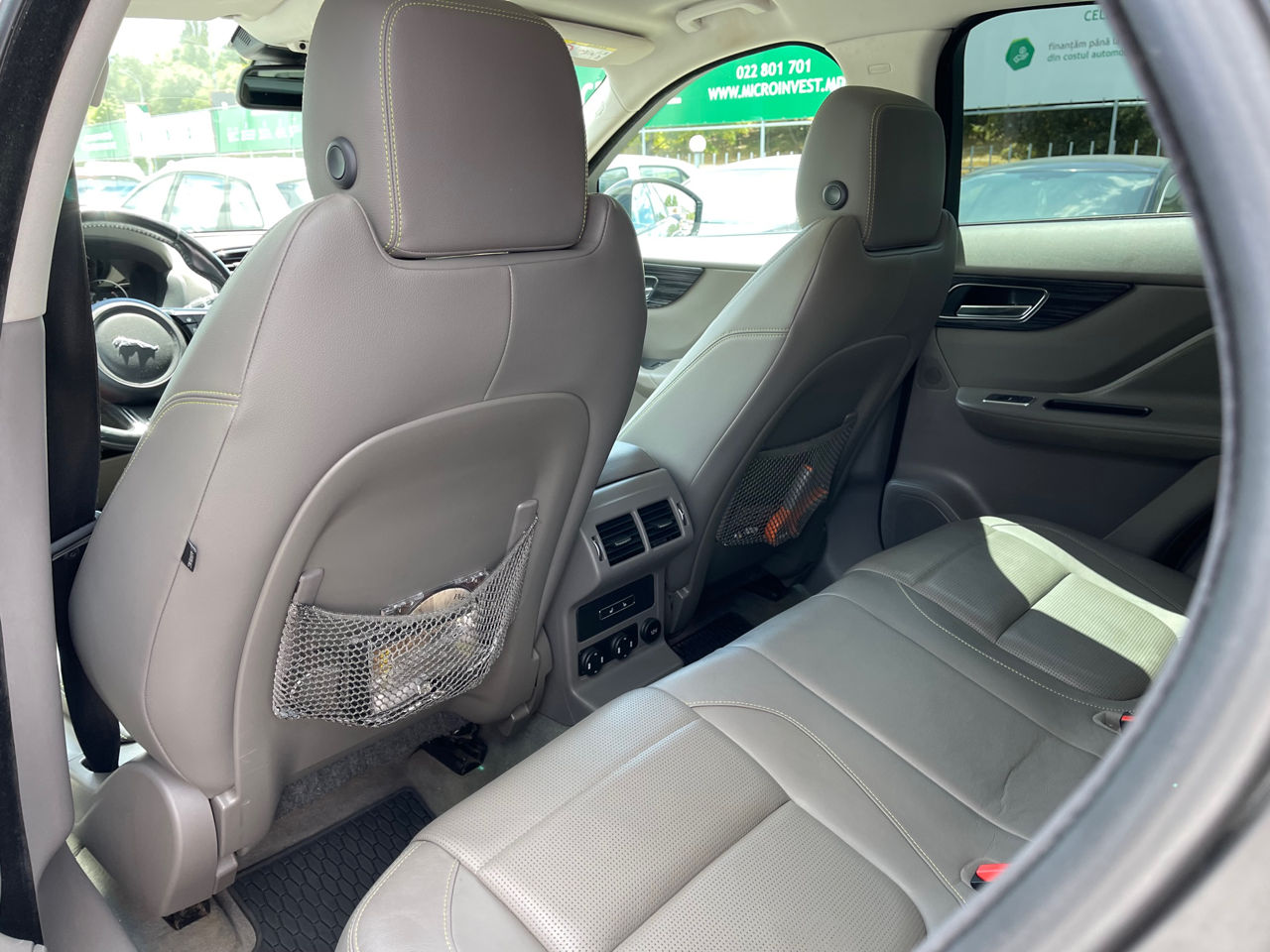 Jaguar F-PACE foto 17