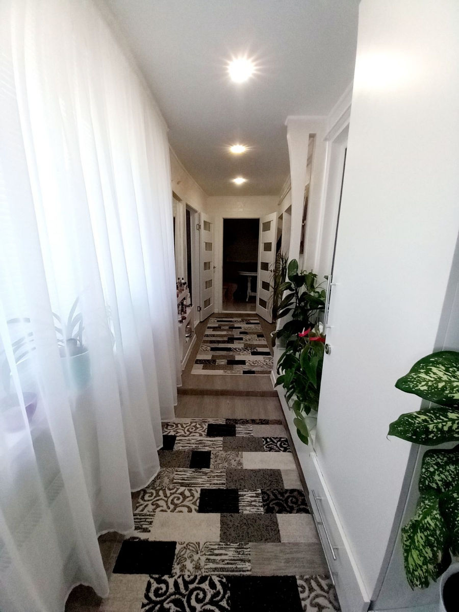 Apartament cu 2 camere, 70 m², Centru, Chișinău foto 5