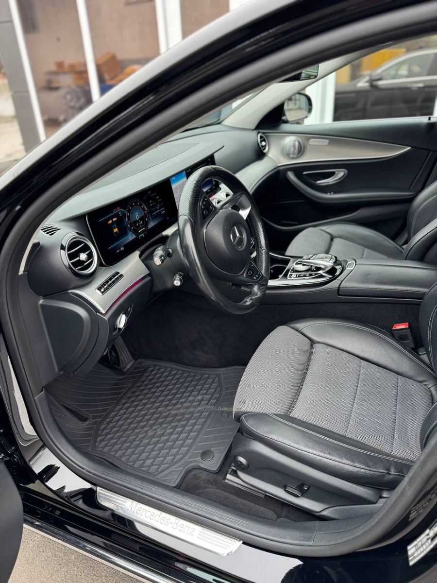 Mercedes E-Class фото 5
