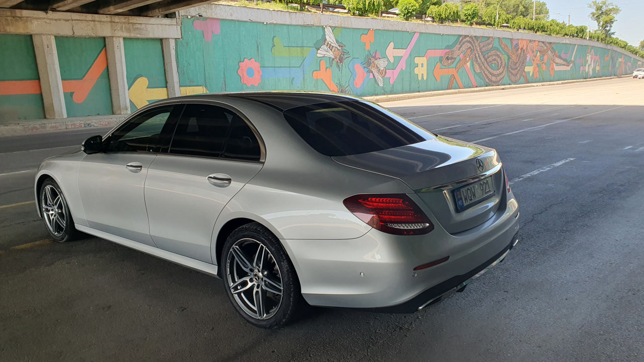 Mercedes E-Class foto 6