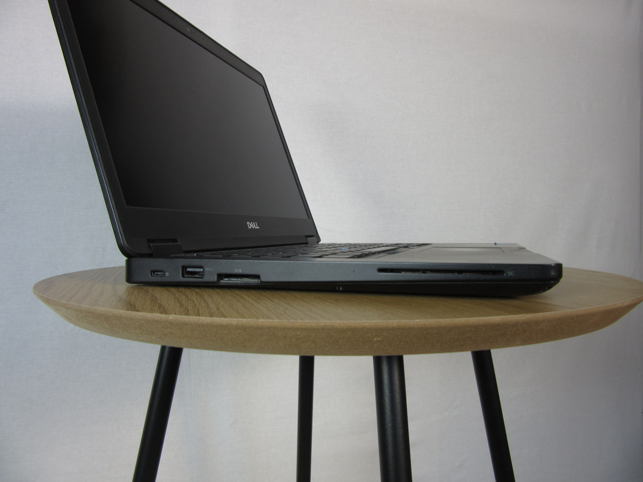 Dell Latitude 5490/Core i5 8350U/RAM 16GB/SSD 256gb foto 4