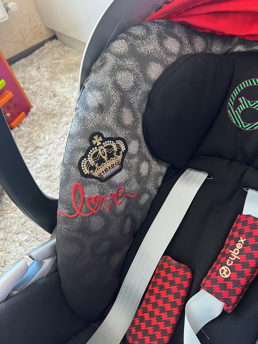 Vind scoică Cybex + husă de iarnă gratuit  foto 1
