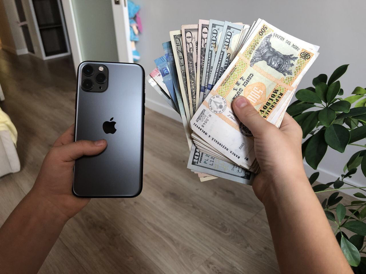 Cumpar telefoane de vinzare urgenta iPhone SAMSUNG Xiaomi Huawei foto 1