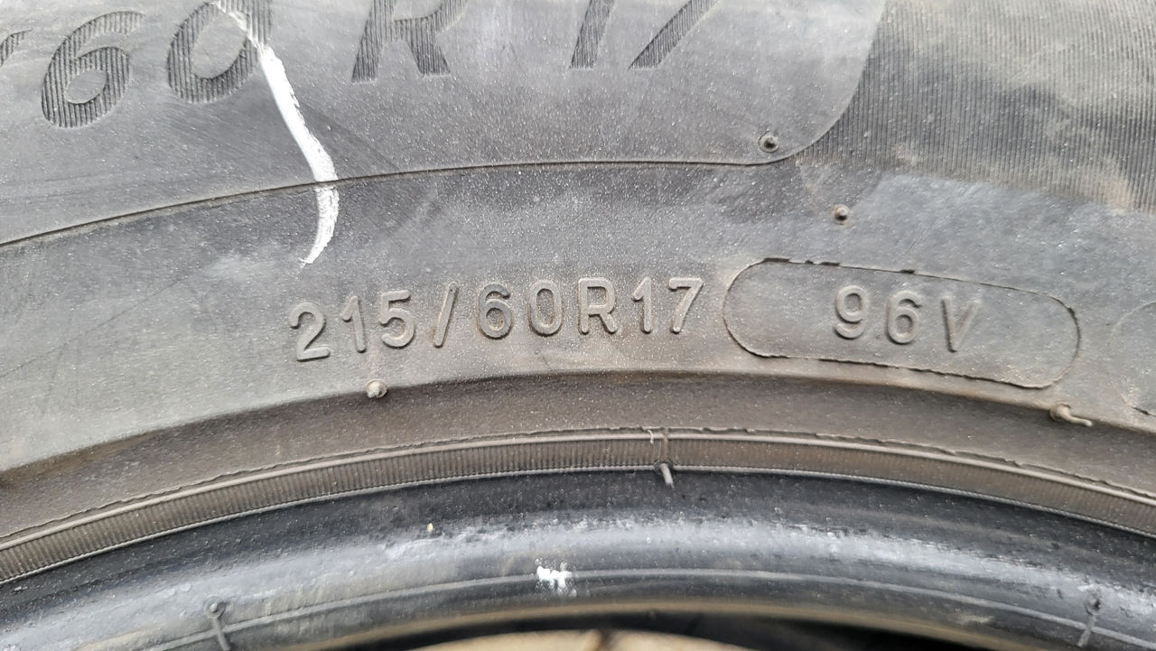 R17 215/60 Michelin foto 2