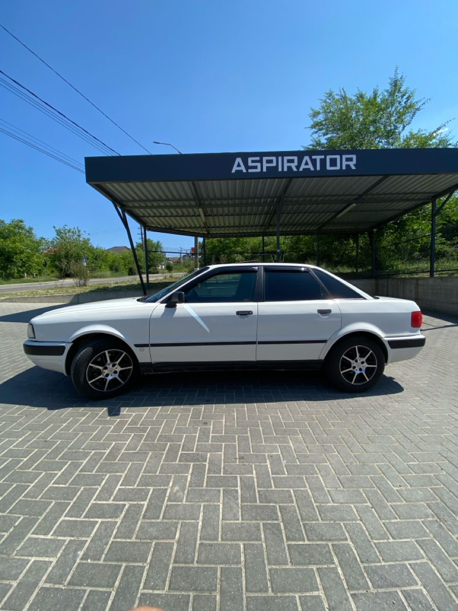 Audi 80 фото 7