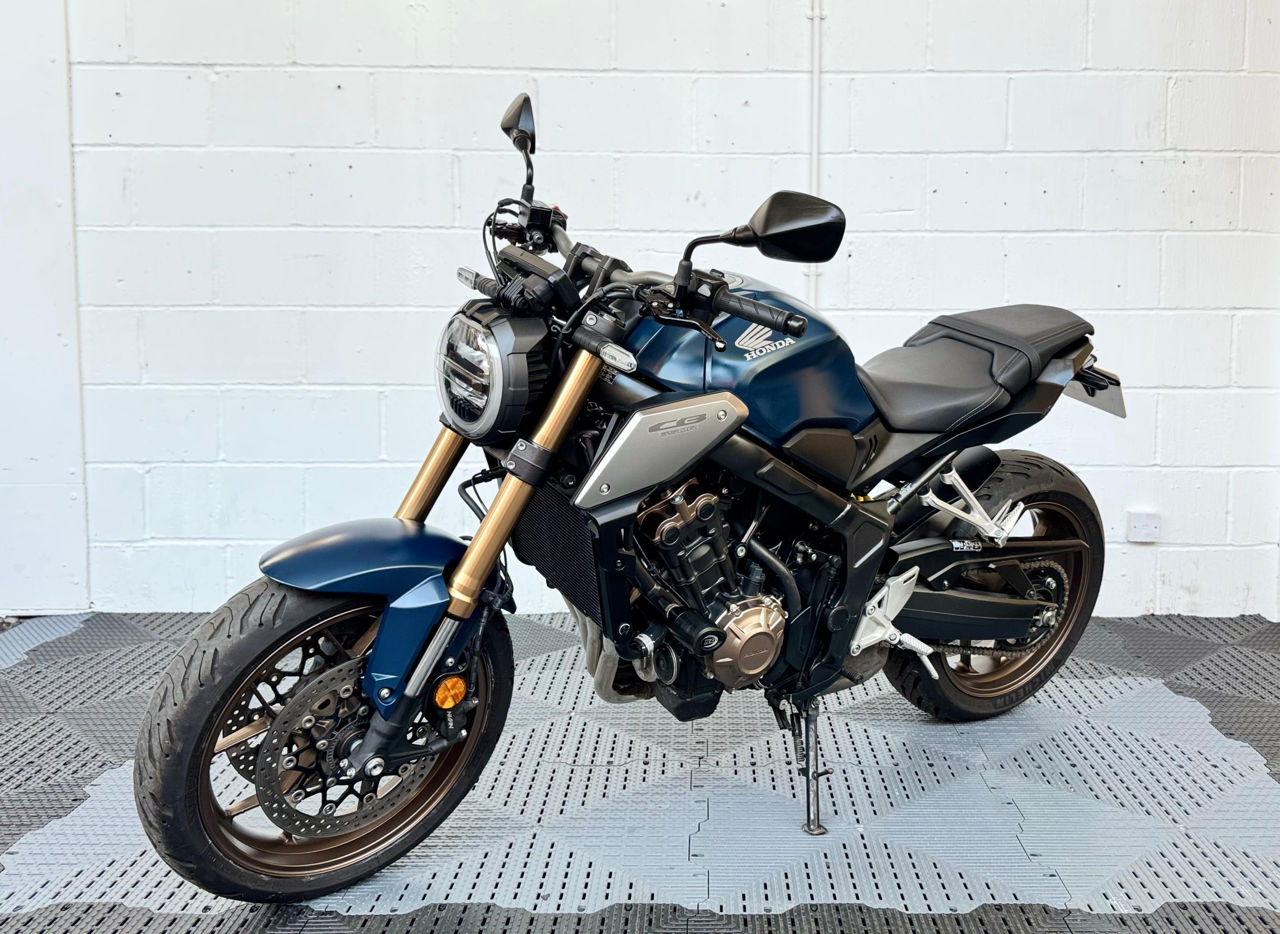 Honda CB650R foto 4