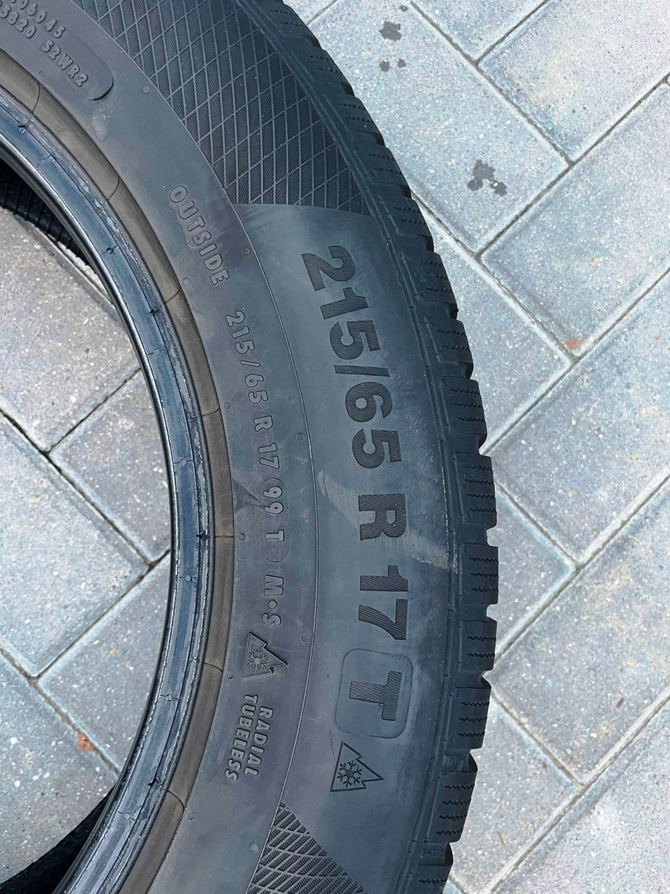 Continental anvelope iarna 215/65/R17- 2 buc.