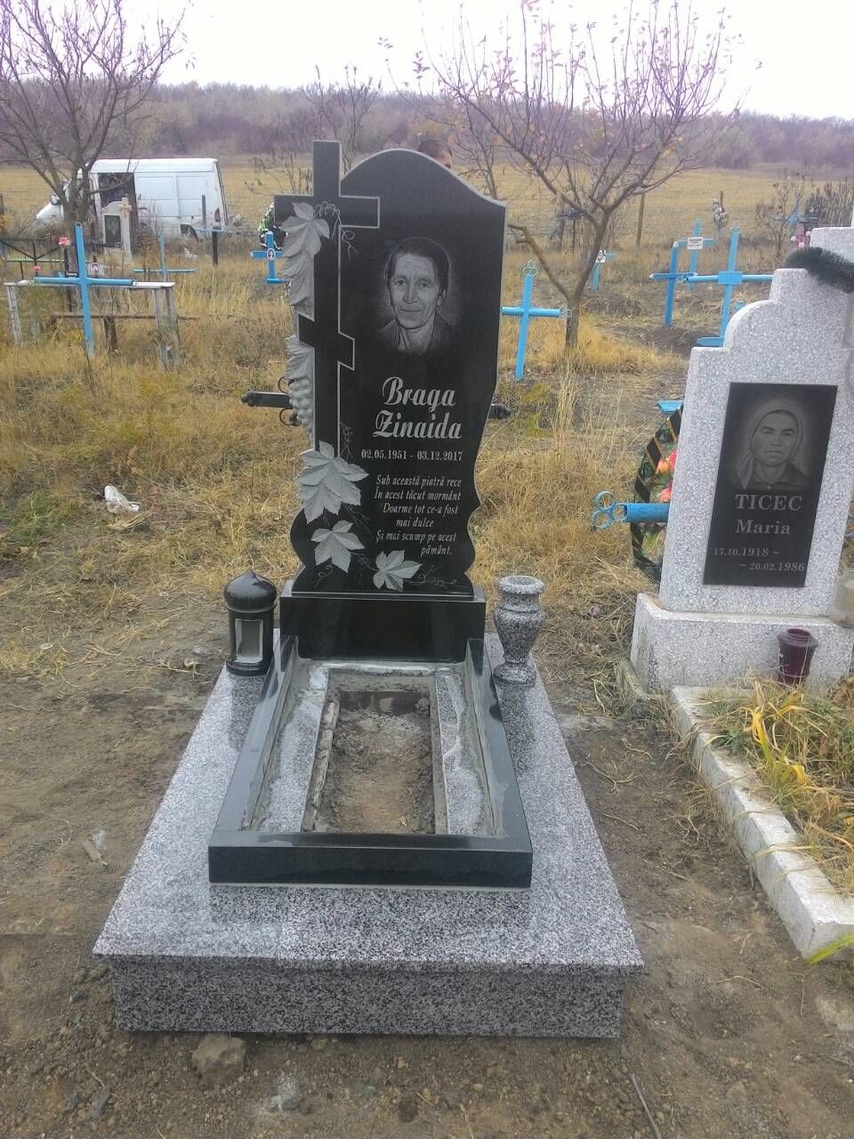 Monumente.  Памятники гранитные. фото 8