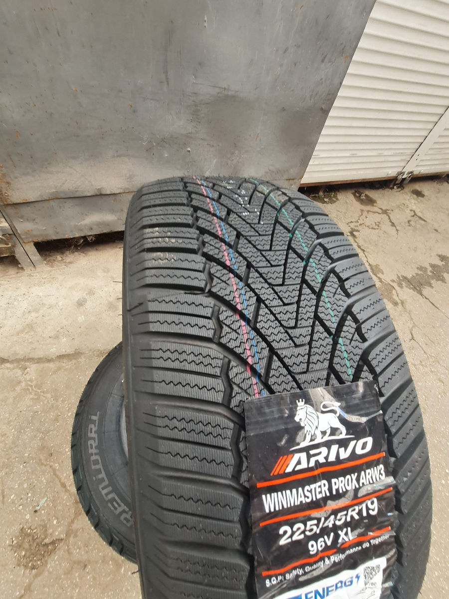 225/45 R19 Arivo! foto 2