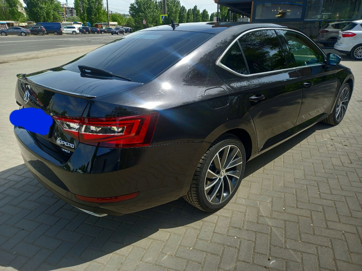 Skoda Superb foto 2