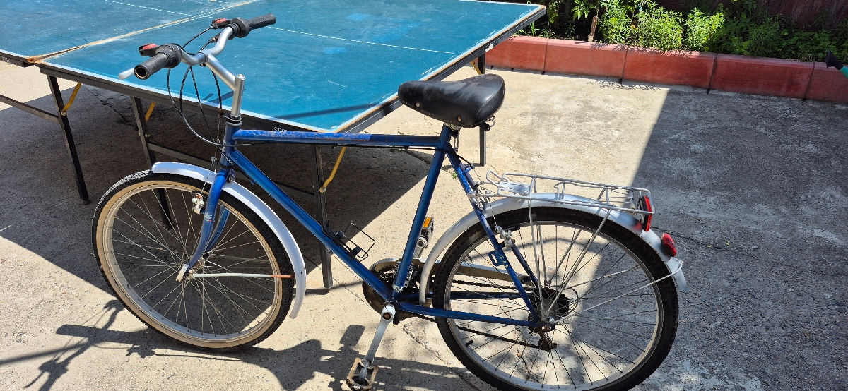Vind bicicleta 1300 lei foto 3