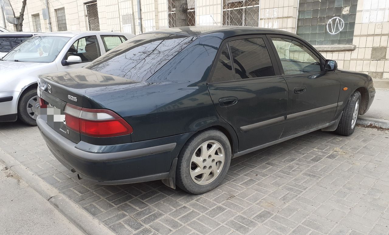 Mazda 626 салон