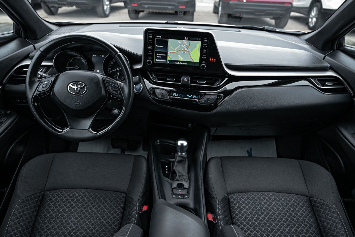 Toyota C-HR foto 5