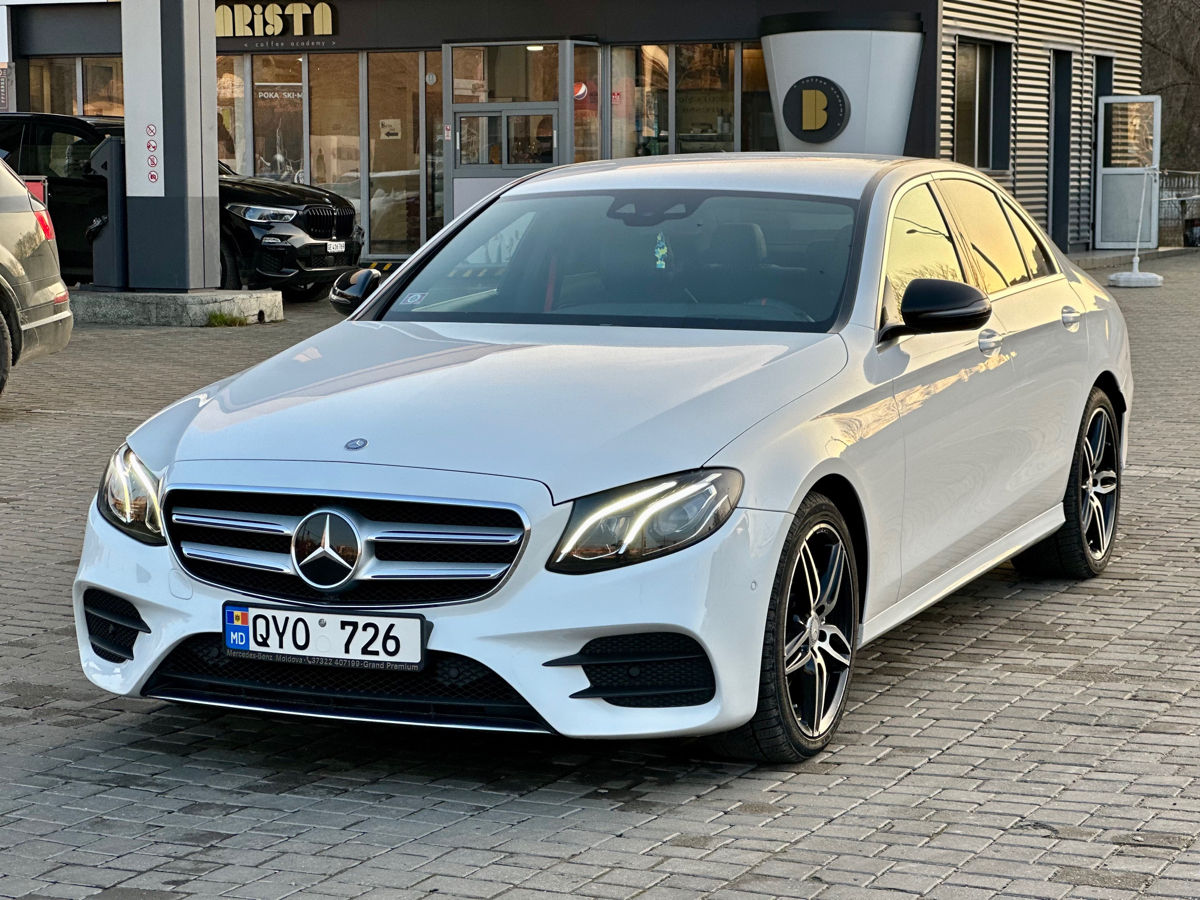 Mercedes E-Class foto 0