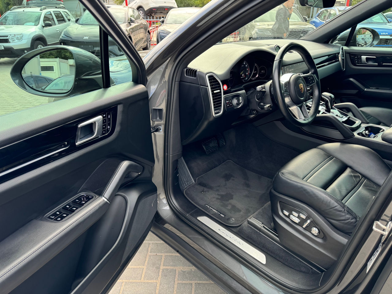 Porsche Cayenne Coupe foto 6