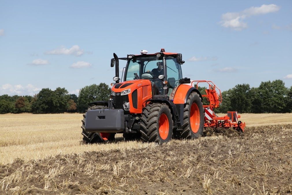 Трактор Kubota M7 Premium foto 3