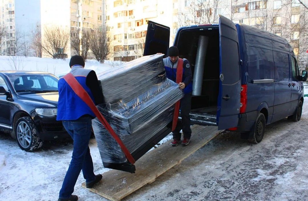 Грузчик по доставке мебели