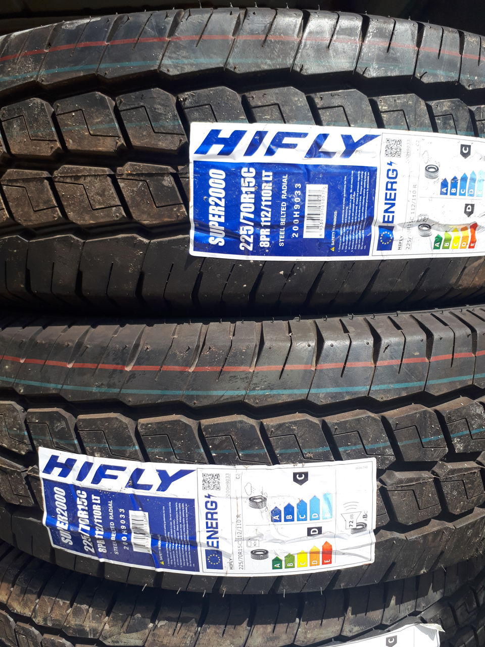 225 70 R15C