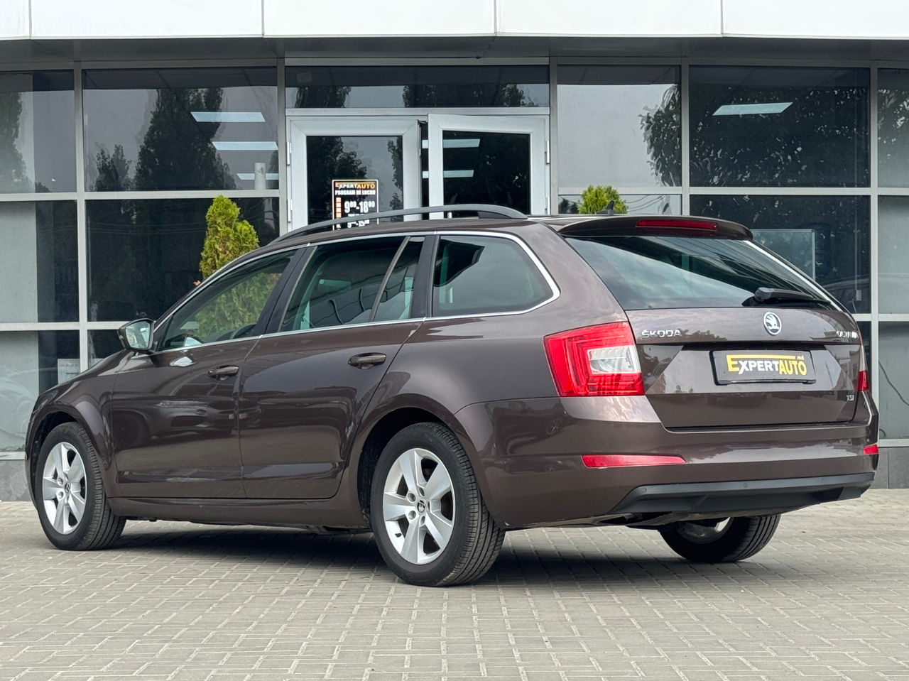 Skoda Octavia — fotografia 4