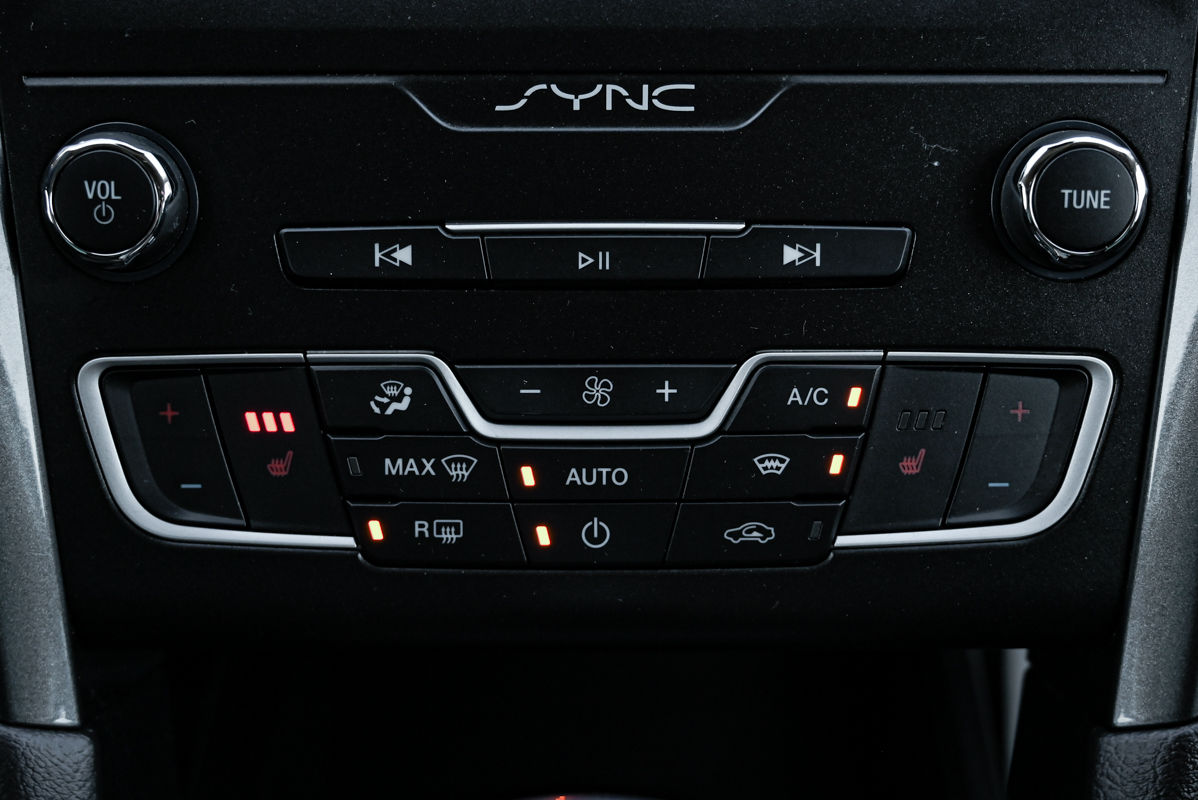 Ford Mondeo фото 12