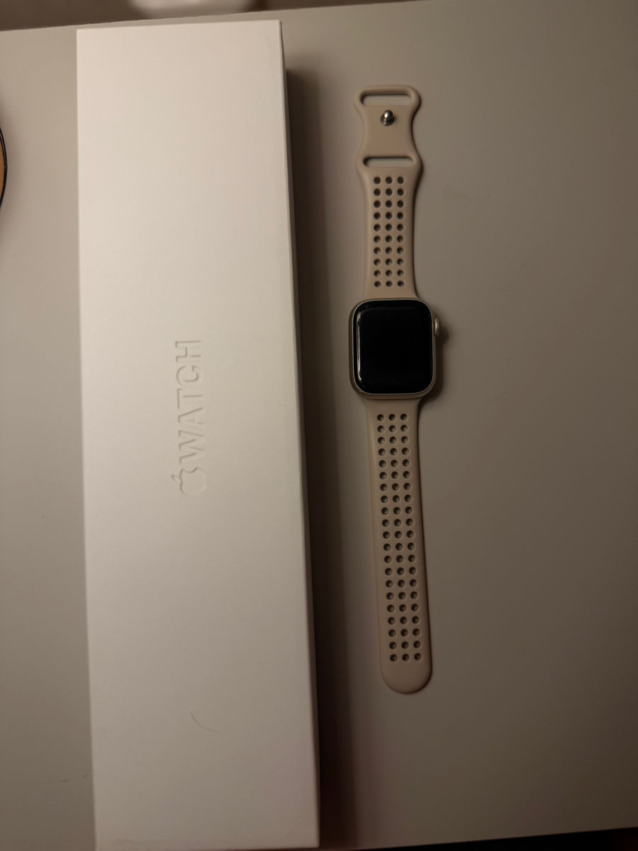 Apple Watch series 8 41 mm foto 0