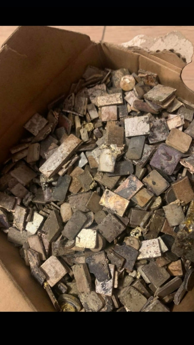 Куплю радиодетали дорого км зелёный