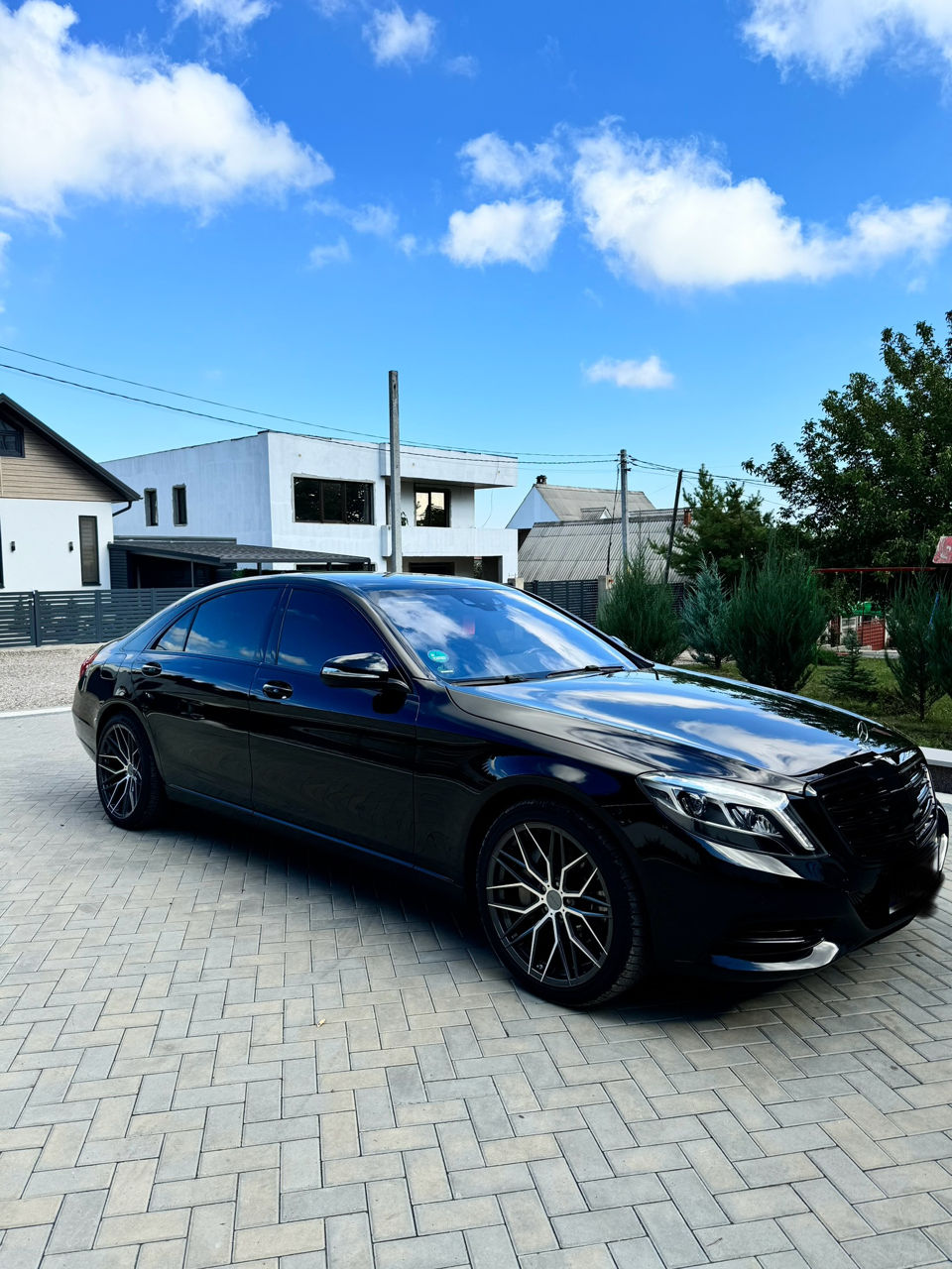 Mercedes S-Class foto 1