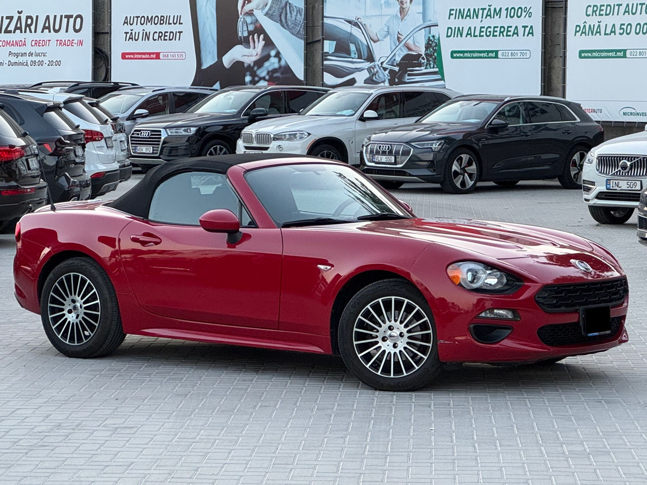 Fiat 124 Spider foto 0