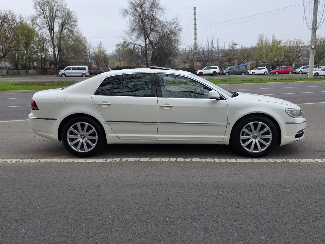 Volkswagen Phaeton фото 3