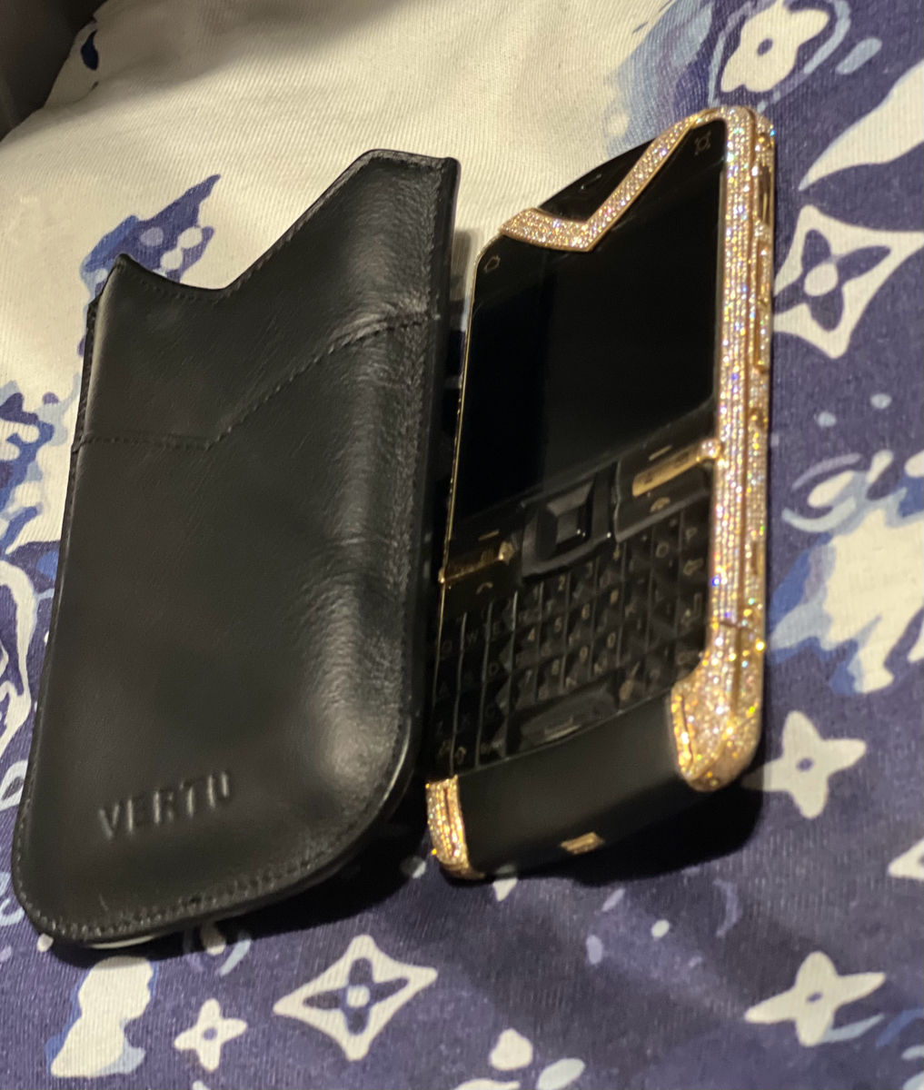 Vertu constellation quest diamond foto 7