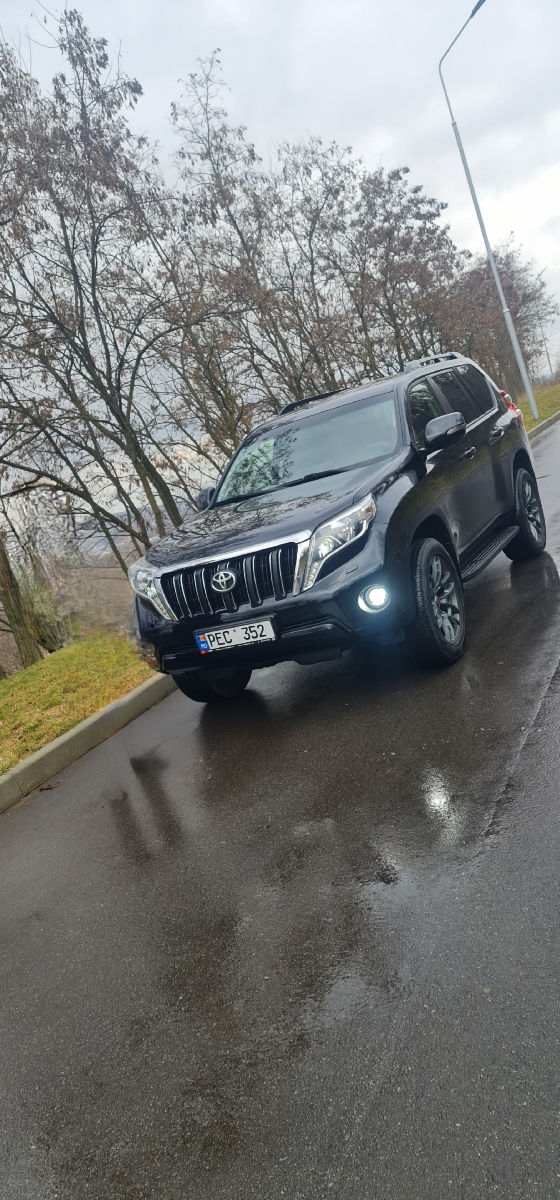 Toyota Land Cruiser Prado фото 5