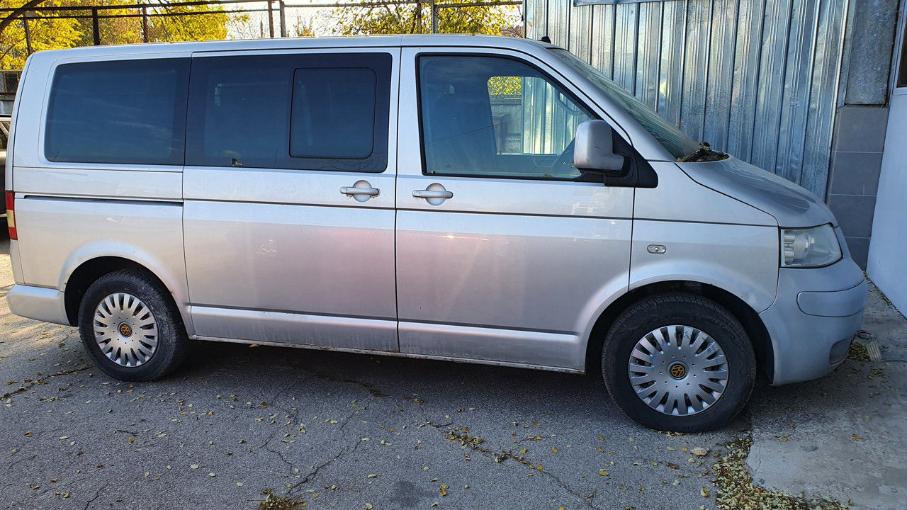 Разборка (Dezmembrarea) VW T5 Caravelle 2.5 ТDI, 2008 foto 3