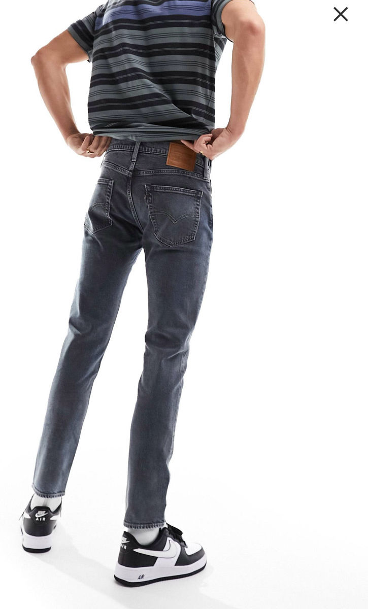 Blugi Levis фото 0