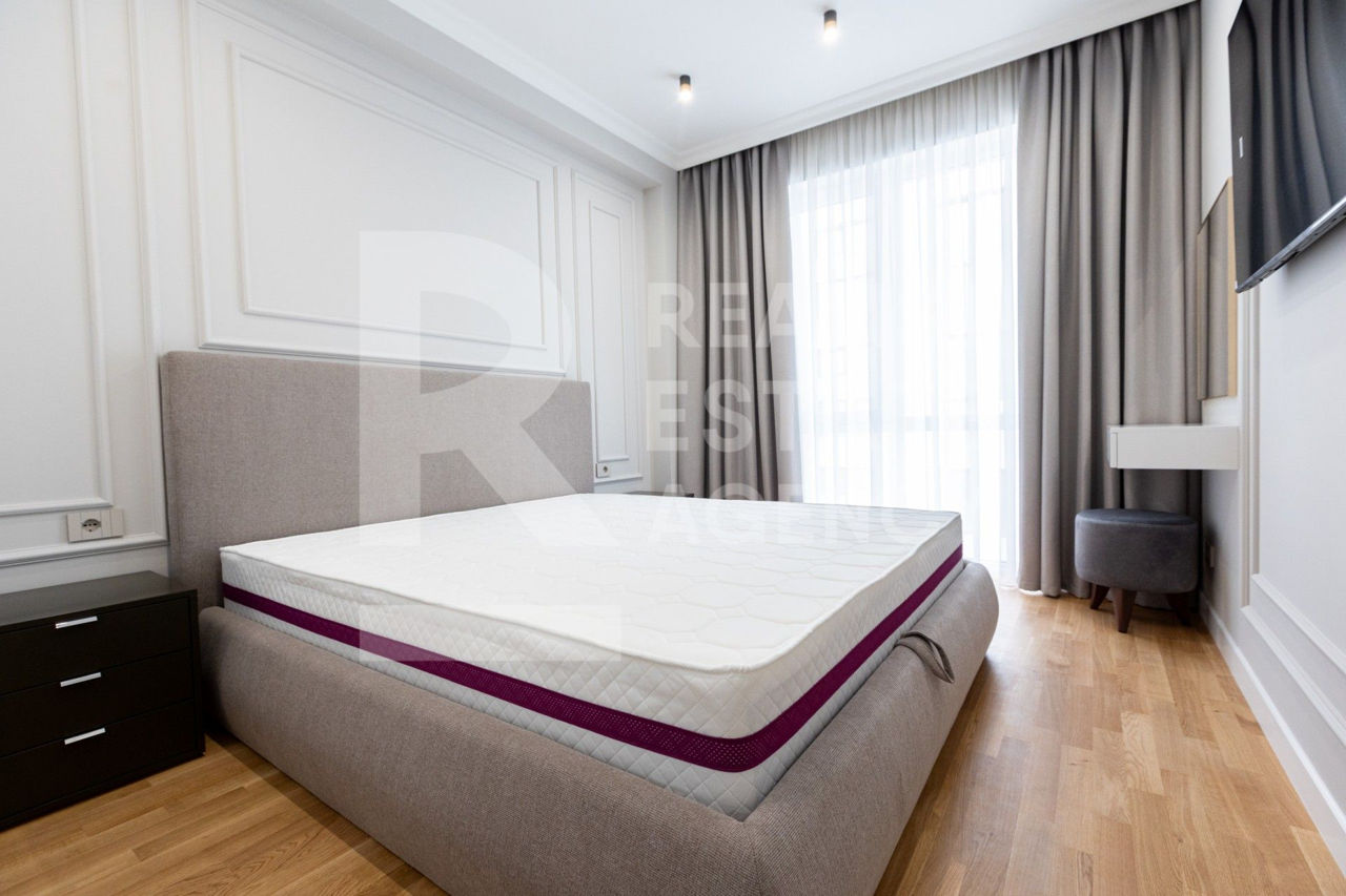 Apartament cu 2 camere, 85 m², Centru, Chișinău foto 5