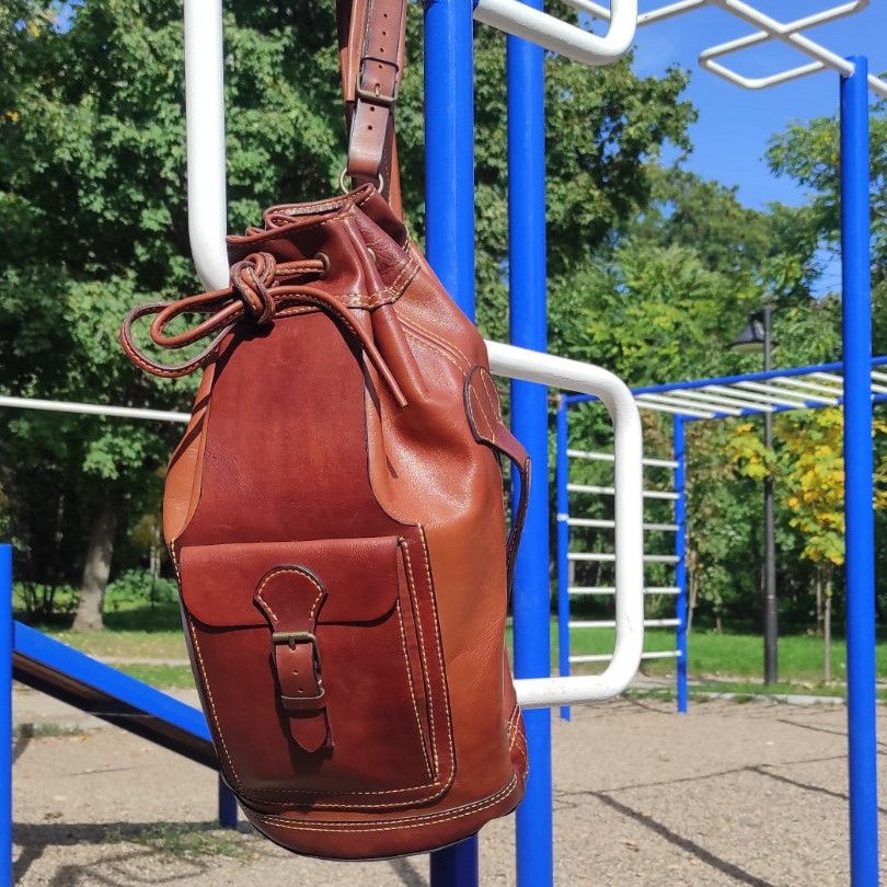 Кожаный рюкзак на каждый день, для тренировок, поездок, путешествий.