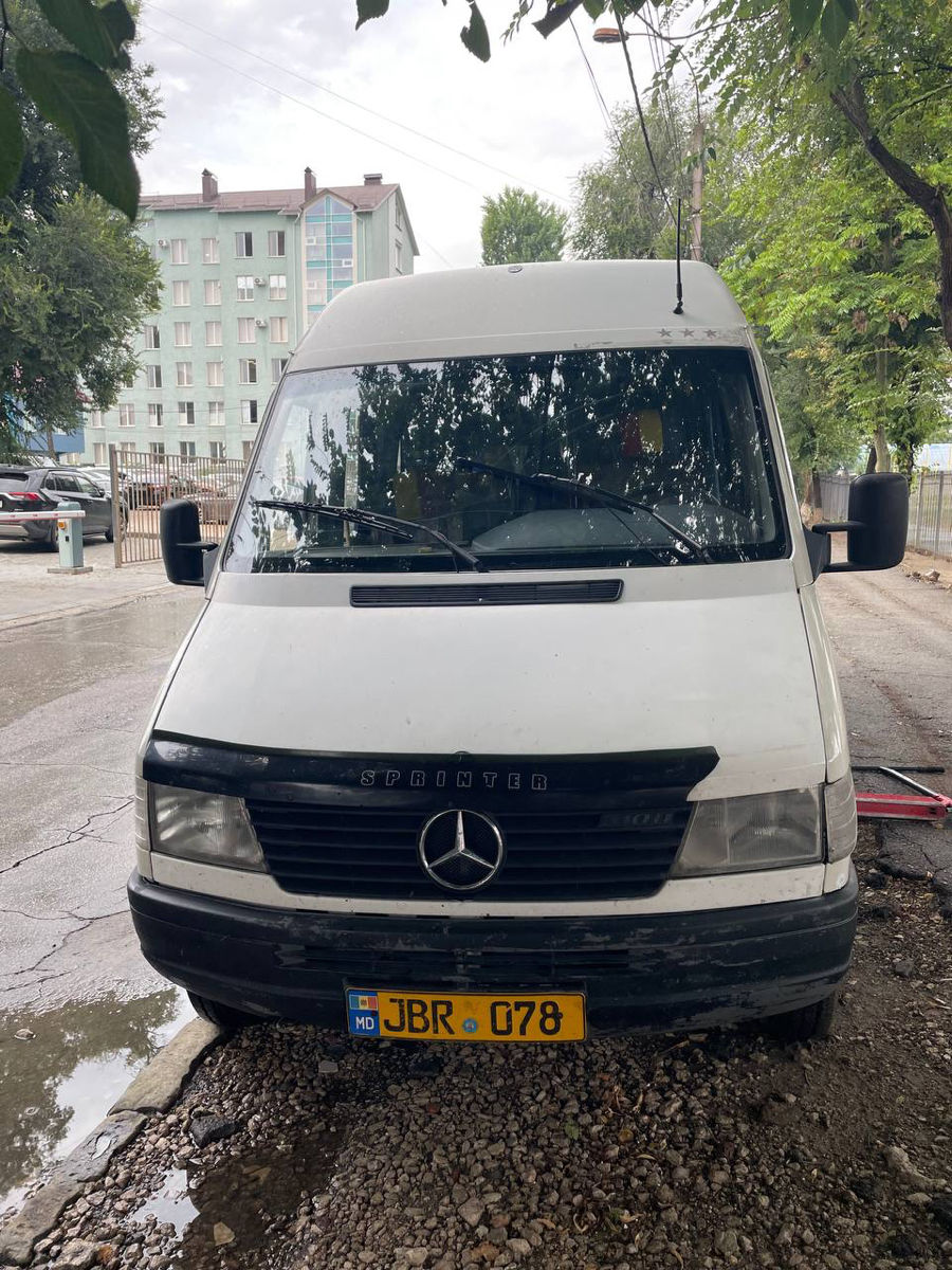 Mercedes Sprinter foto 1