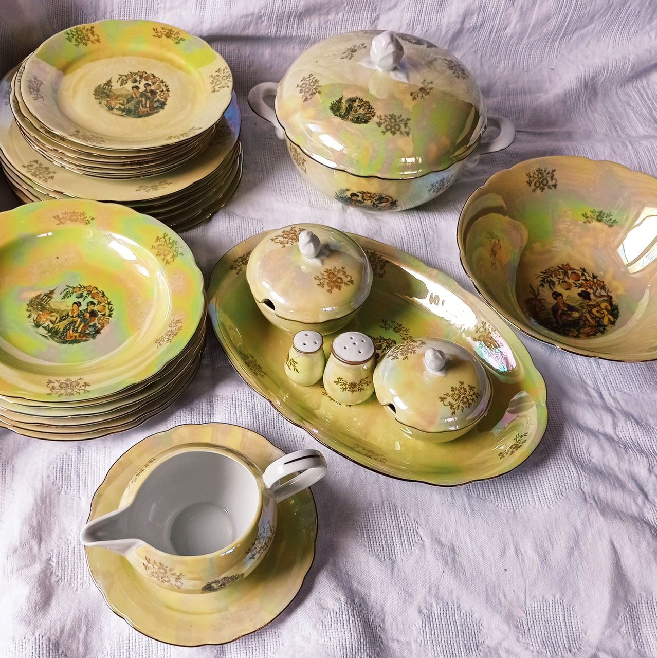 Винтажный сервиз