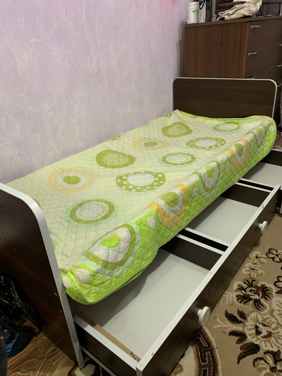 Кишинёв. Срочно продам детскую кроватку! Почти даром!